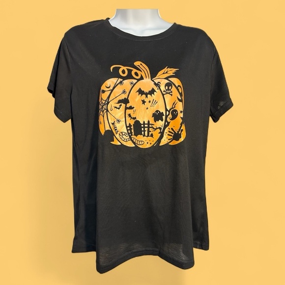 SHEIN Tops - Halloween Pumpkin Graphic Tee, NWOT, M/L